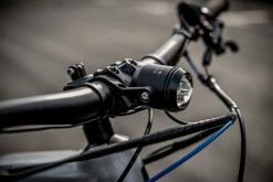 Litemove - Support D'éclairage Avant Pour Guidons 31,8 Mm Et 35mm -Accessoires Vélo Soldes Boutique litemove support eclairage guidon 1 3840x2160